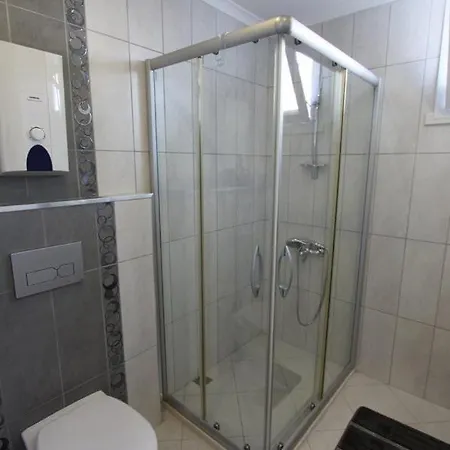 아파트 Happy Suite Residence 9 *